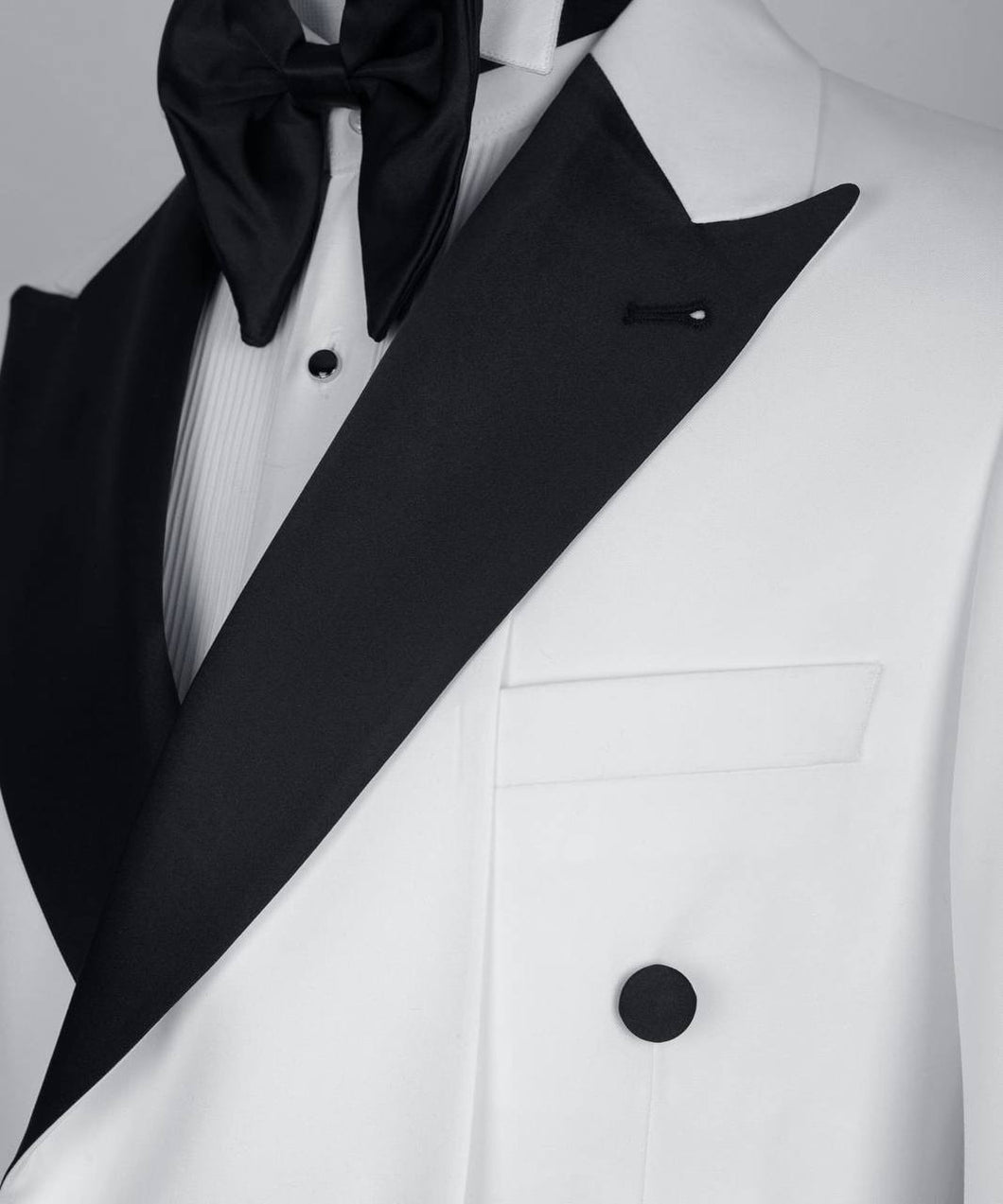 Men’s White Black double breasted suit