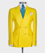 Men's Yellow double breasted suit