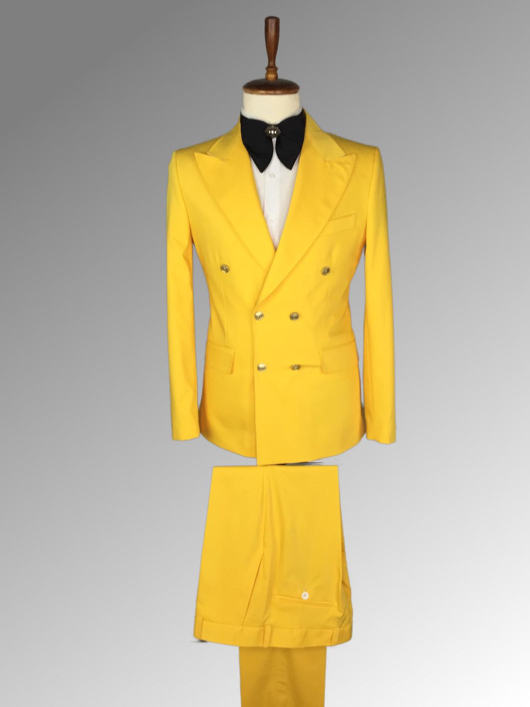 Men’s Yellow double breasted suit