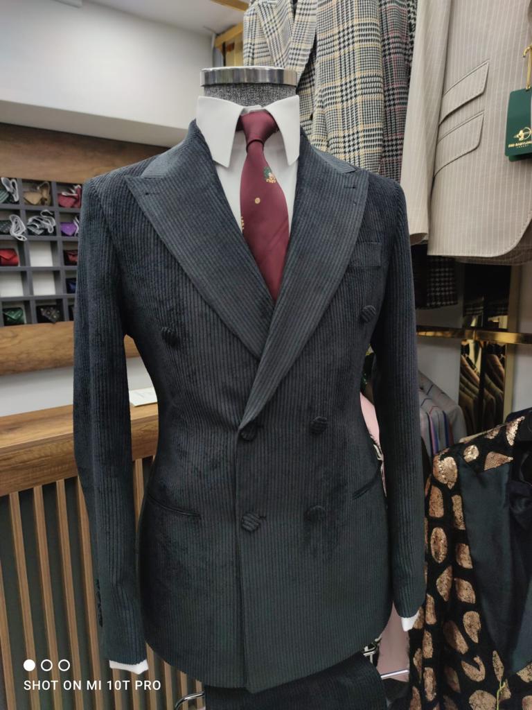Men’s 2-piece Double Breasted Black Suit